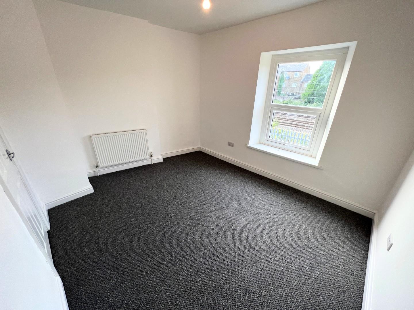 2 bed end of terrace house for sale in Cumnock Place, Cardiff  - Property Image 6