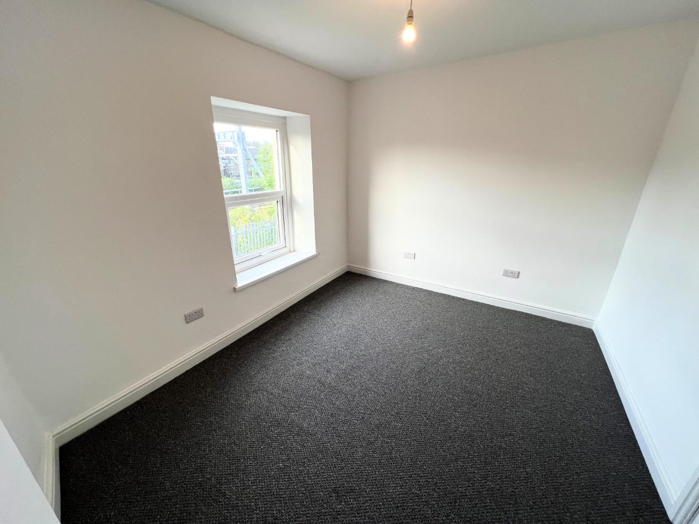 2 bed end of terrace house for sale in Cumnock Place, Cardiff  - Property Image 7