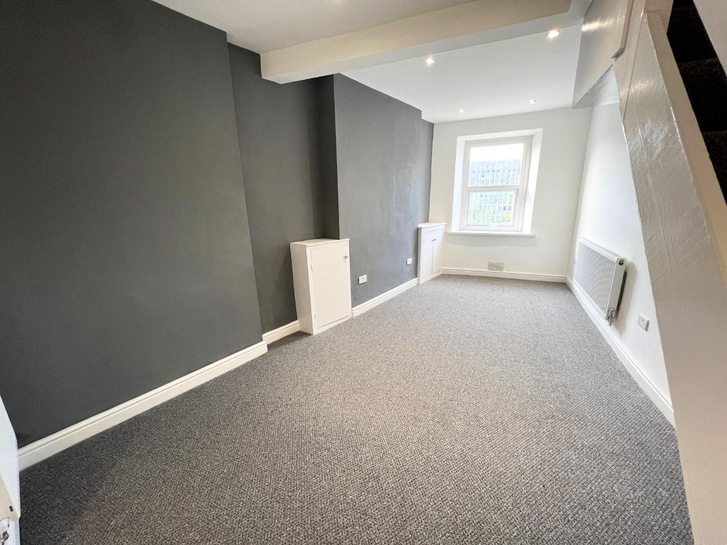 2 bed end of terrace house for sale in Cumnock Place, Cardiff  - Property Image 4