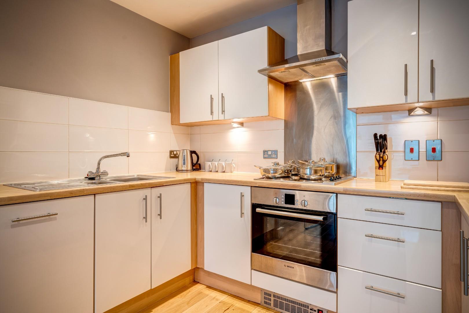 1 bed apartment for sale in Bute Terrace, Cardiff  - Property Image 2