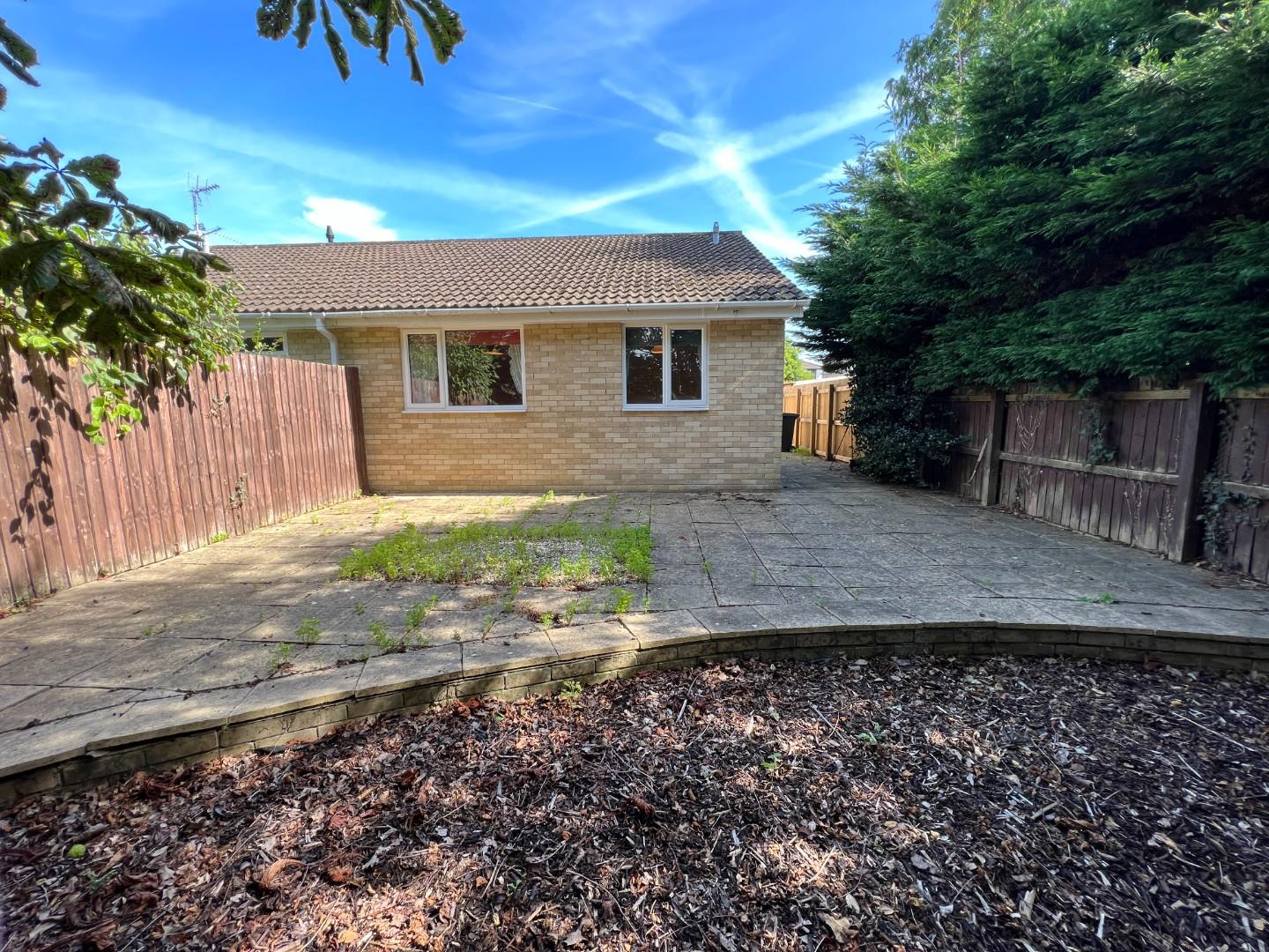 2 bed semi-detached bungalow for sale in Maes-Y-Crochan, Cardiff  - Property Image 10