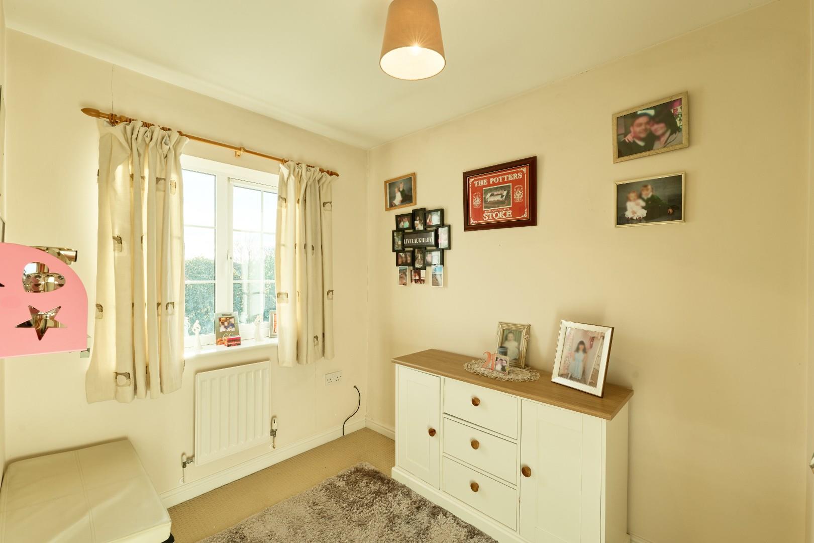 3 bed semi-detached house for sale in Raleigh Close, Stoke-On-Trent  - Property Image 9