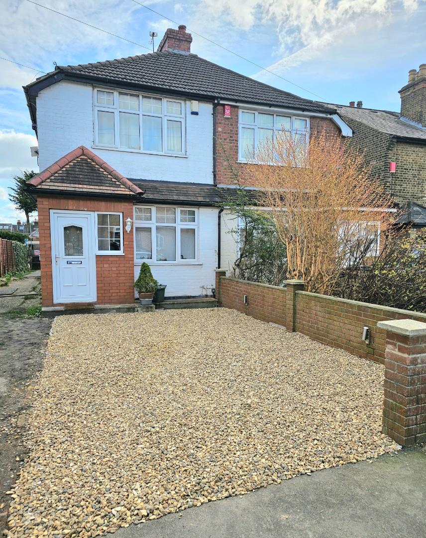 3 bed semi-detached house for sale in Star Road, Uxbridge  - Property Image 1