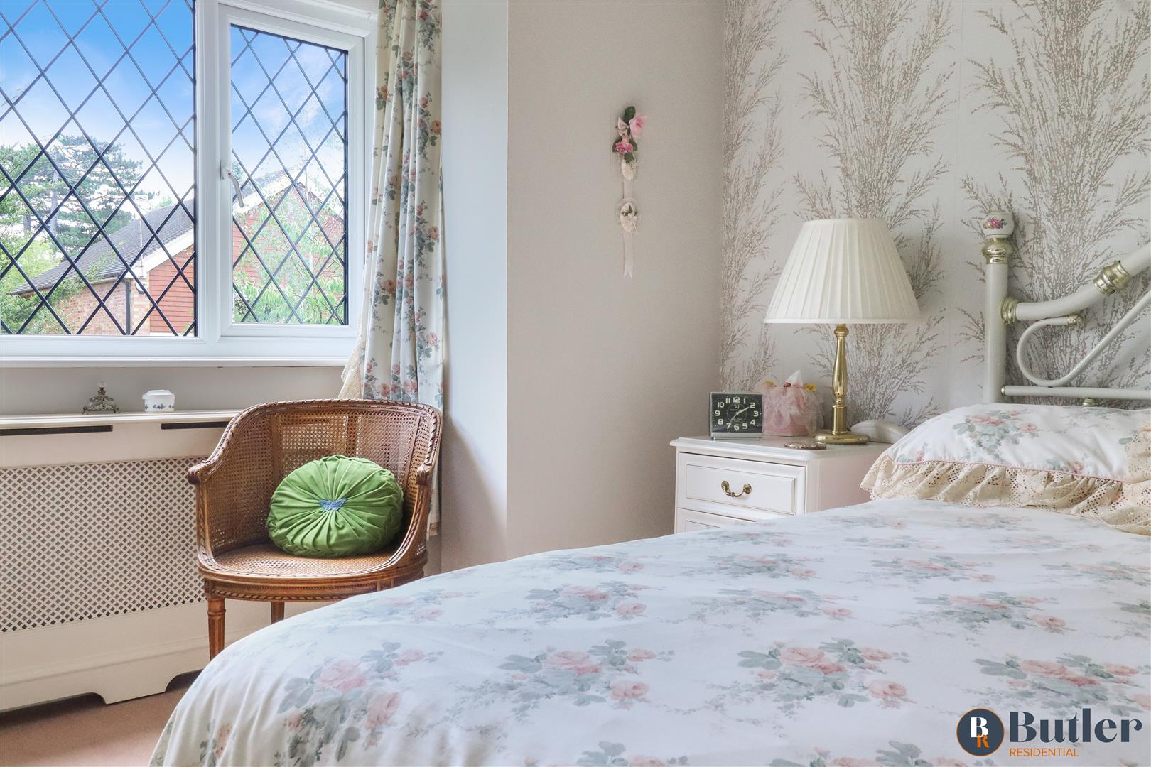 4 bed detached house for sale in Green Meadow, Potters Bar 11