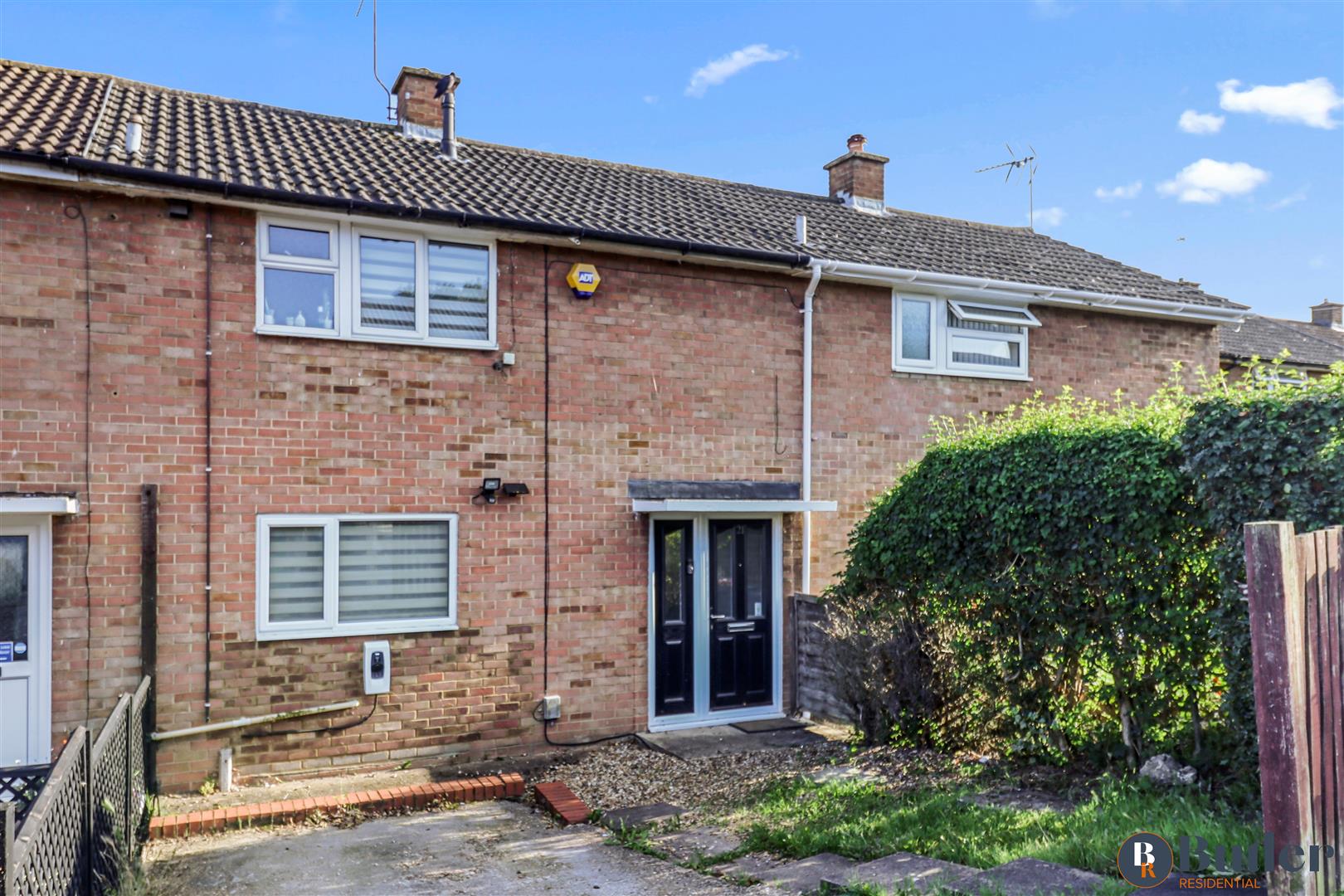 2 bed terraced house for sale in Randalls Hill, Stevenage  - Property Image 3