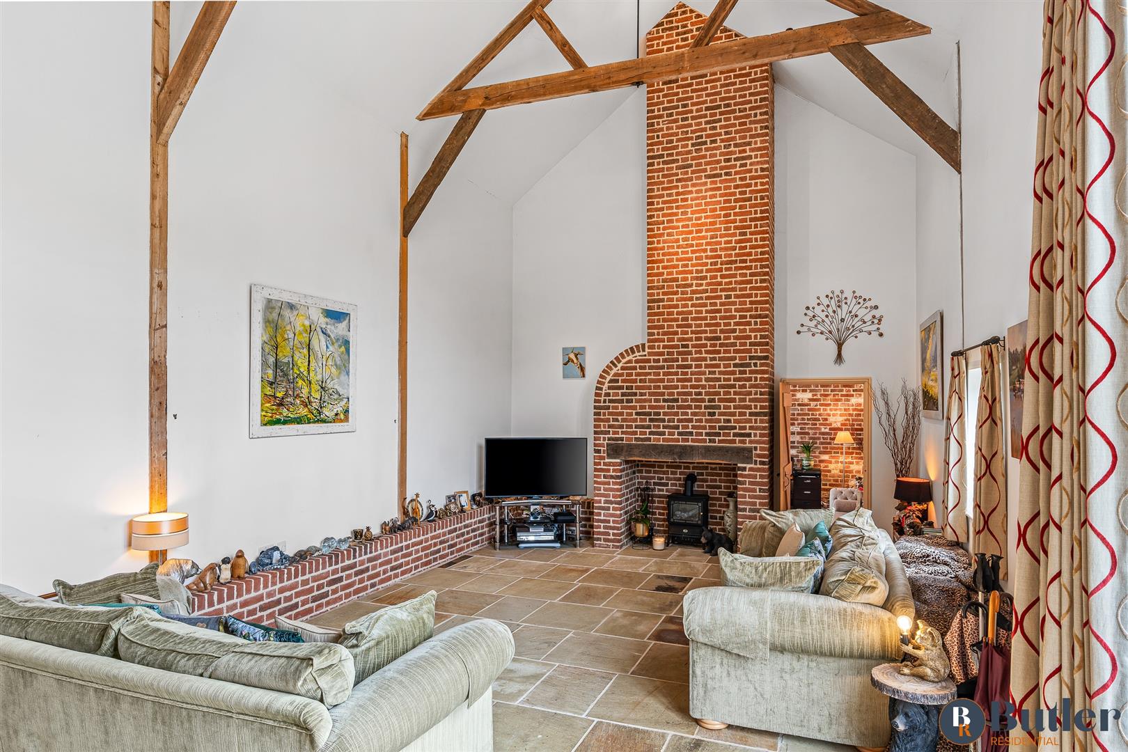 4 bed barn conversion for sale in High Street, Walkern 9