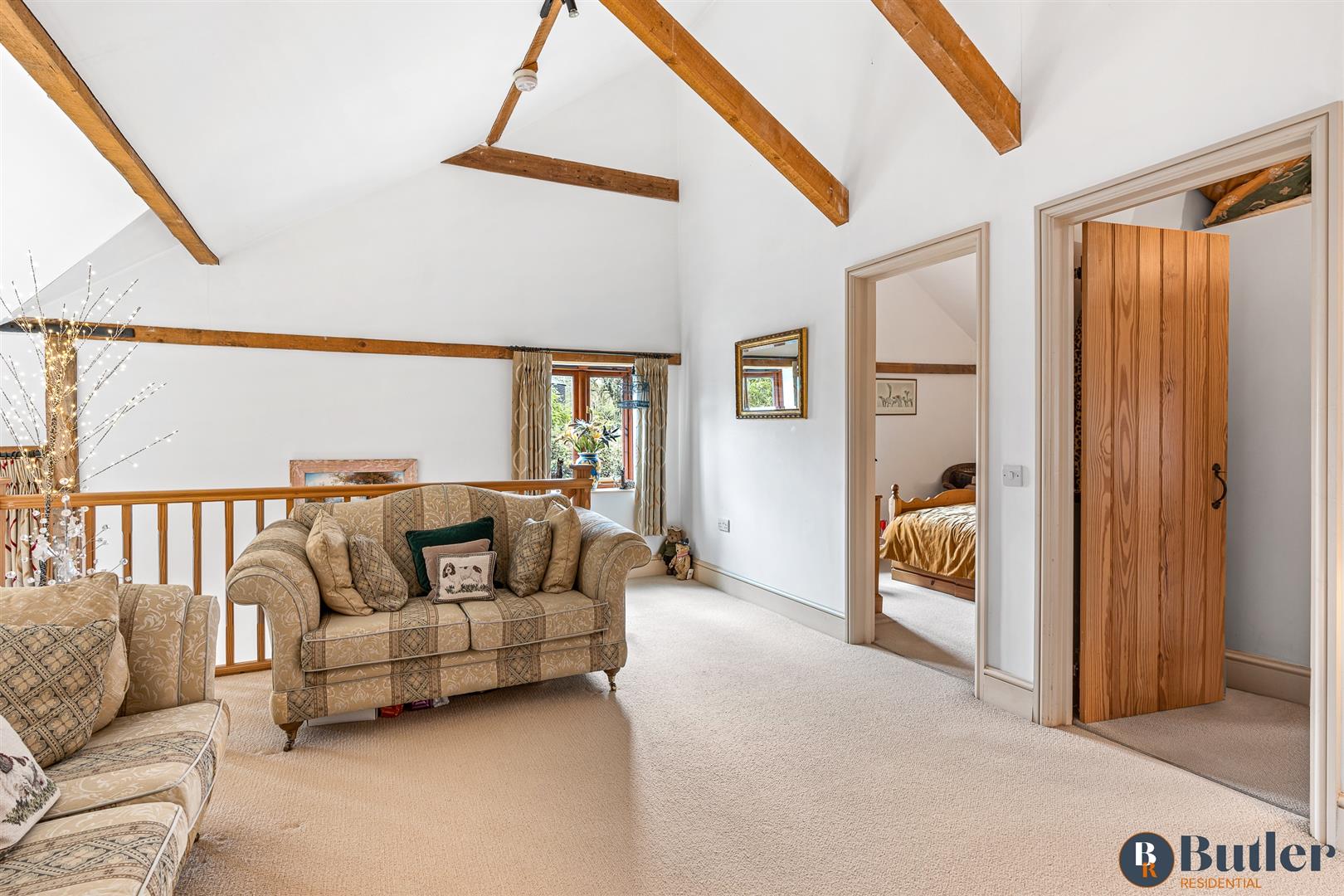 4 bed barn conversion for sale in High Street, Walkern  - Property Image 11