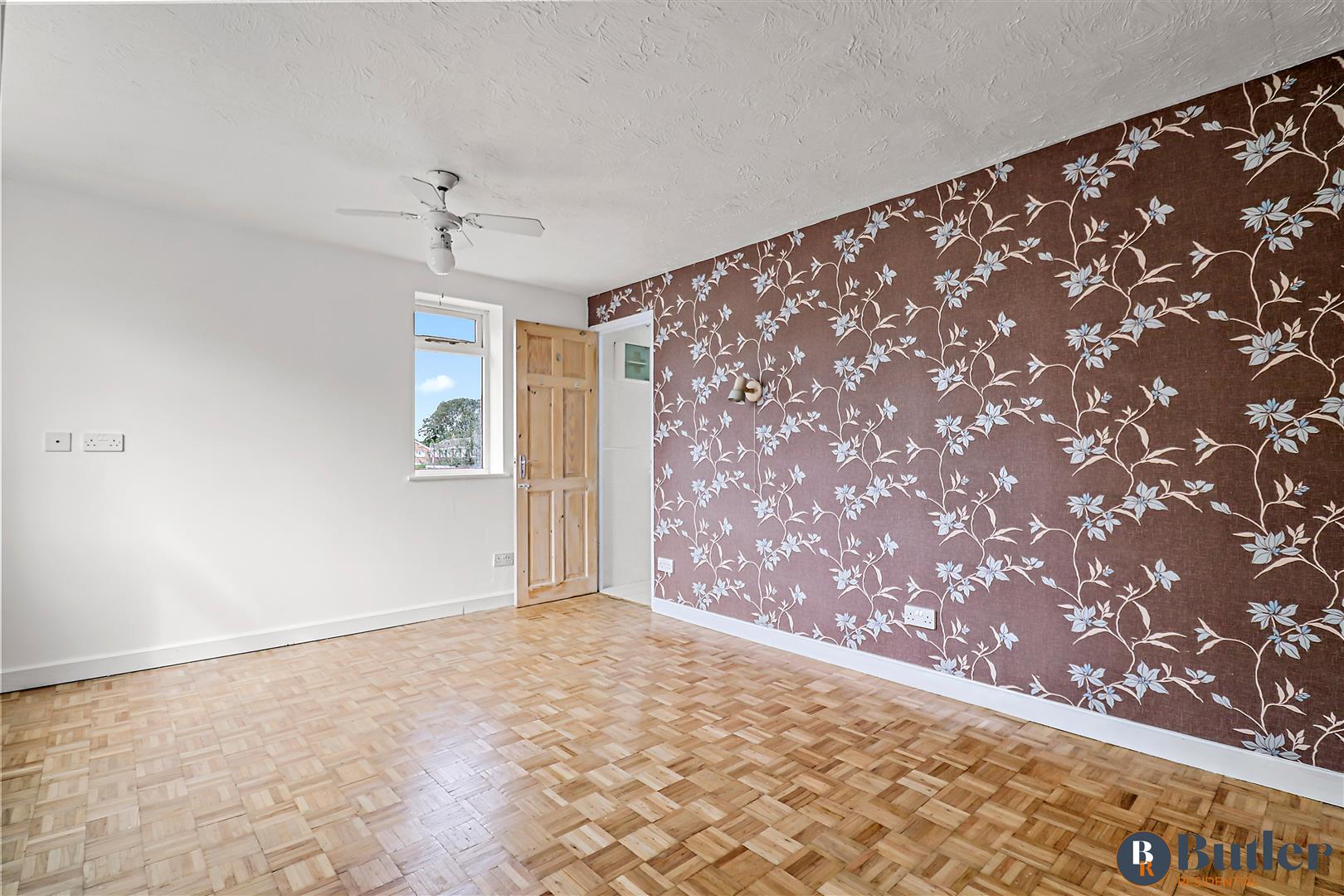 4 bed detached house for sale in Bishops Way, St. Neots 7