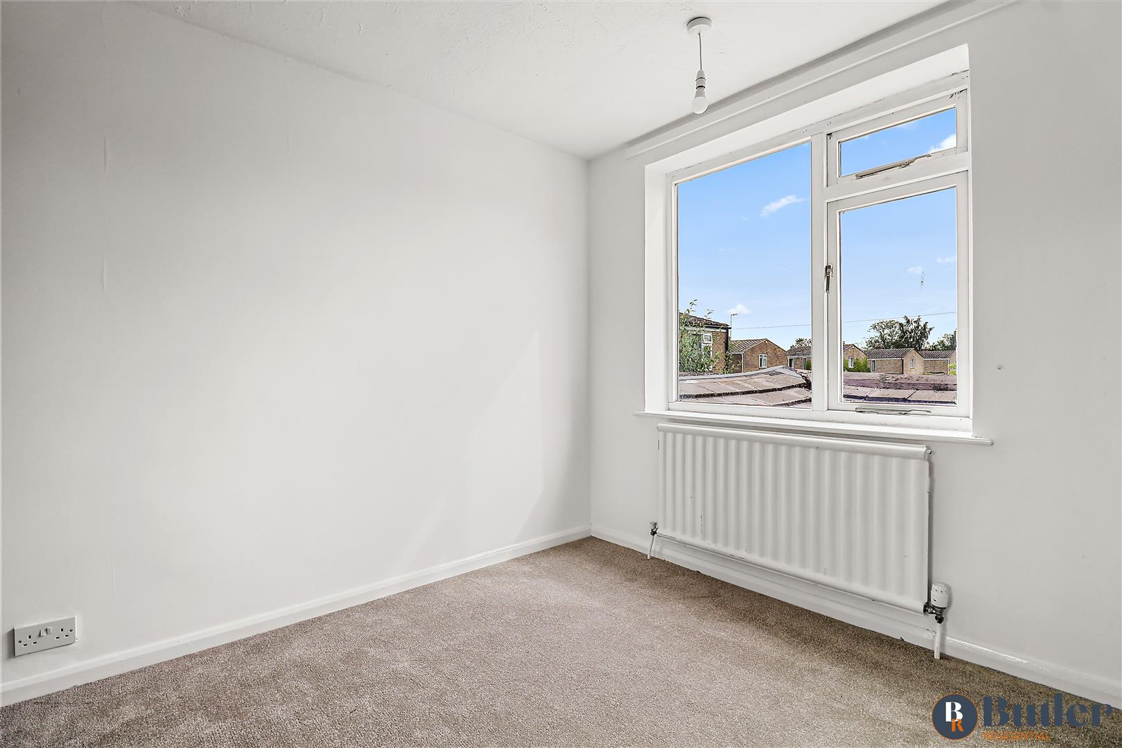 4 bed detached house for sale in Bishops Way, St. Neots 11