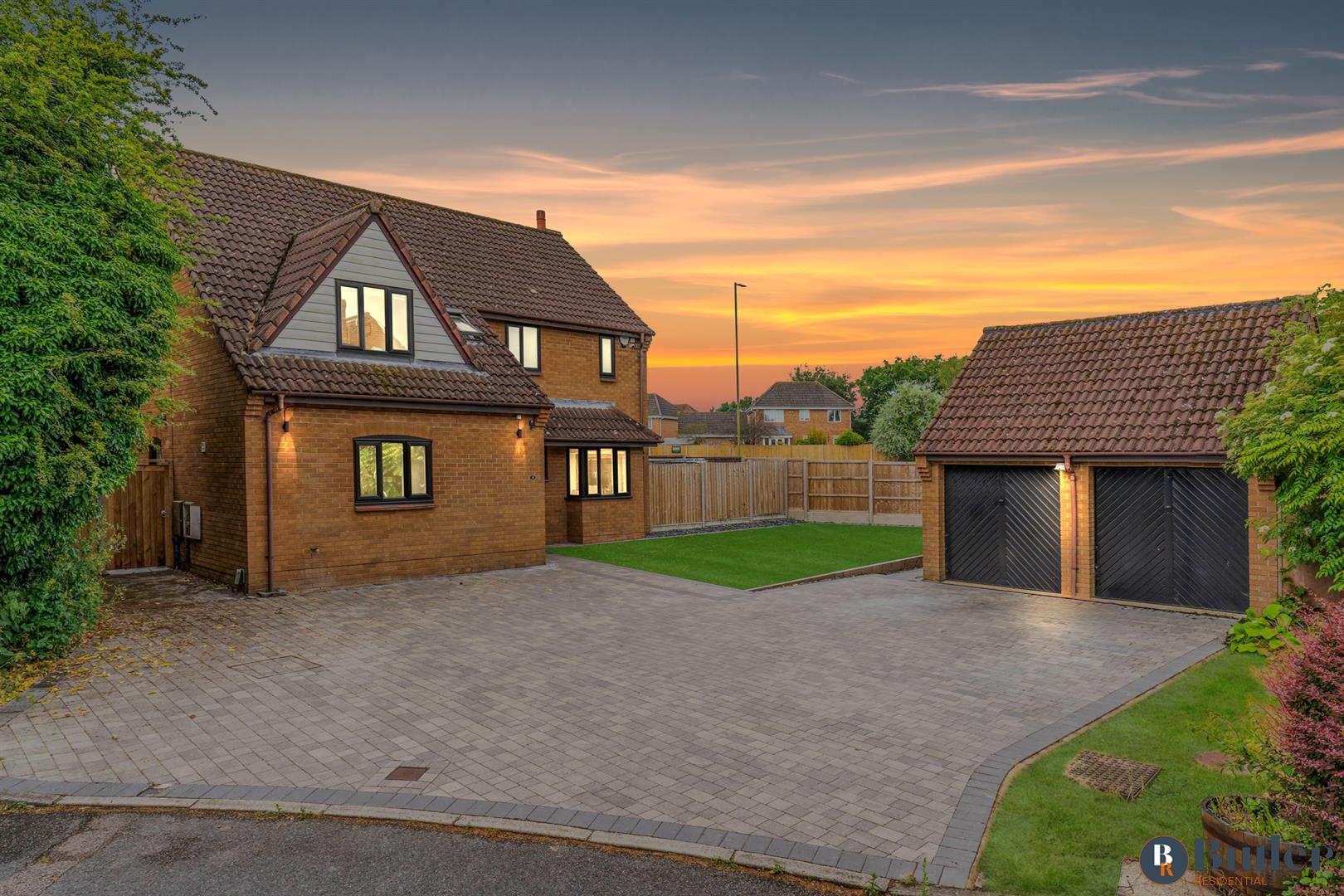 4 bed detached house for sale in Watercress Close, Stevenage  - Property Image 1