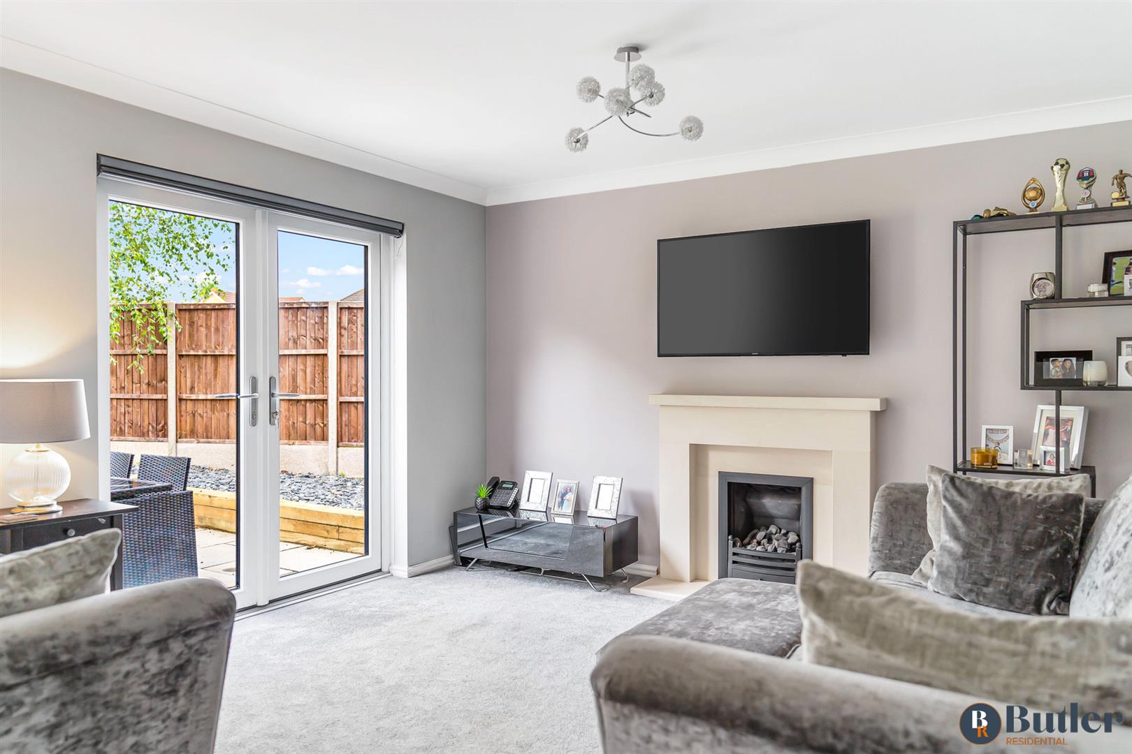 4 bed detached house for sale in Watercress Close, Stevenage 5