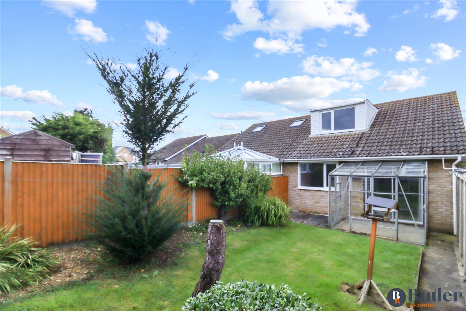 2 bed semi-detached bungalow for sale in Canons Close, Bedford  - Property Image 18