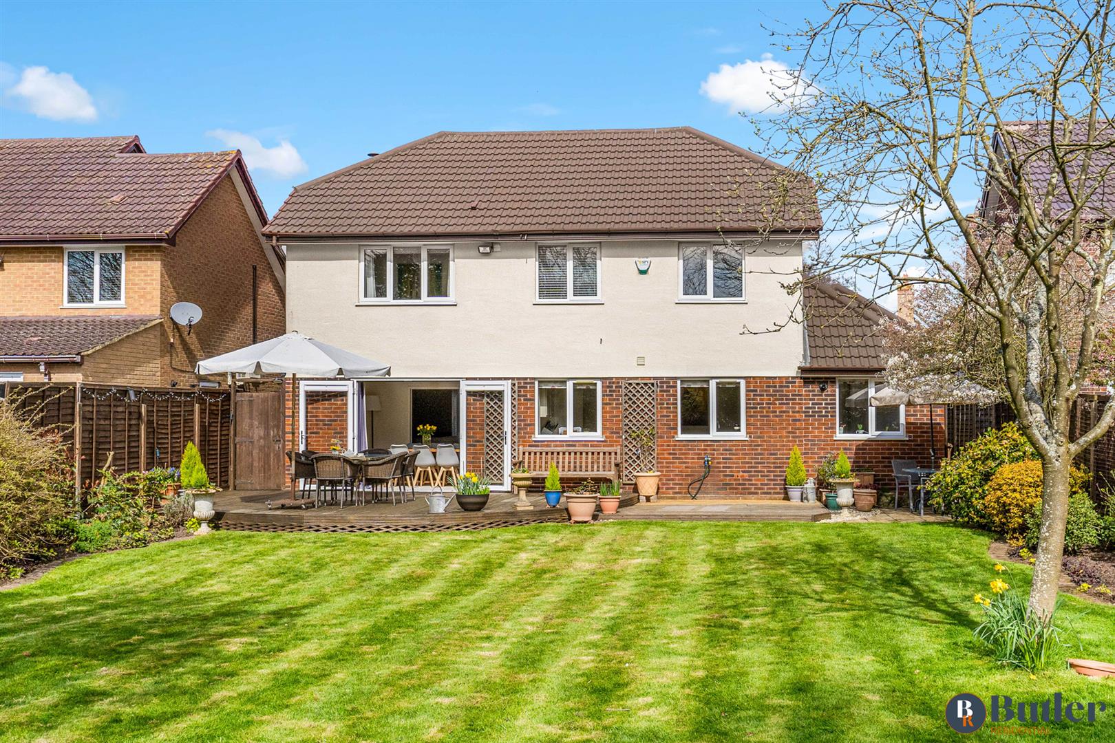 4 bed detached house for sale in Chancellors Road, Stevenage 1