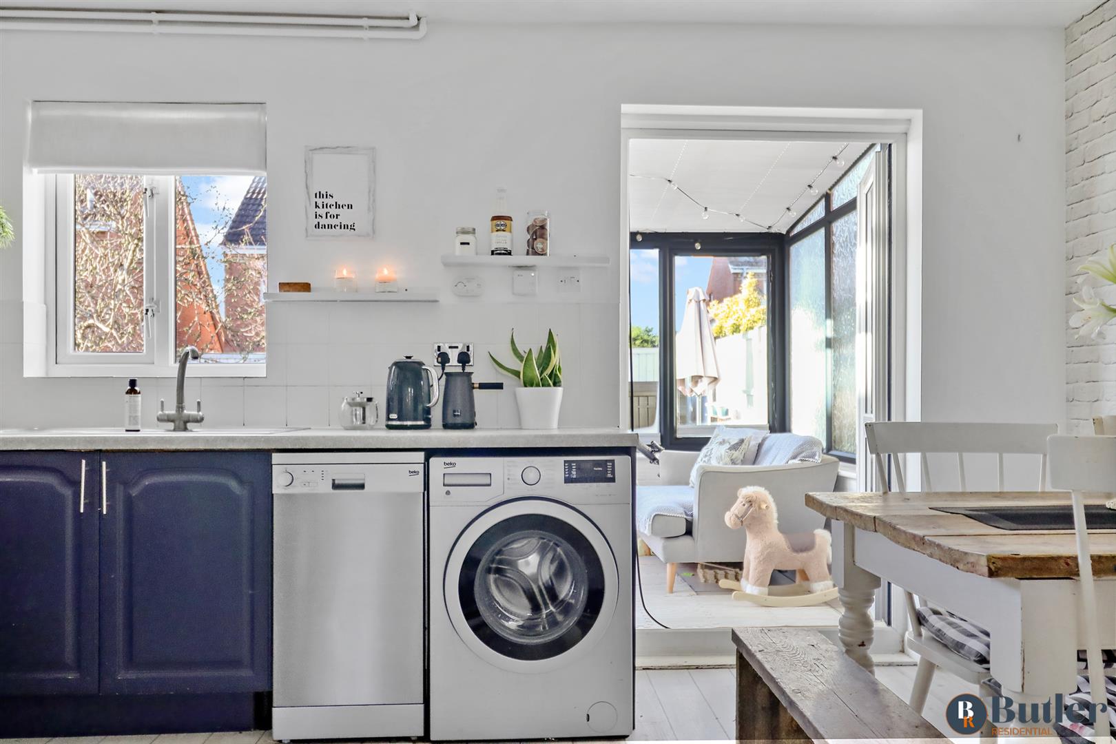 3 bed end of terrace house for sale in Berkeley Close, Biggleswade 12