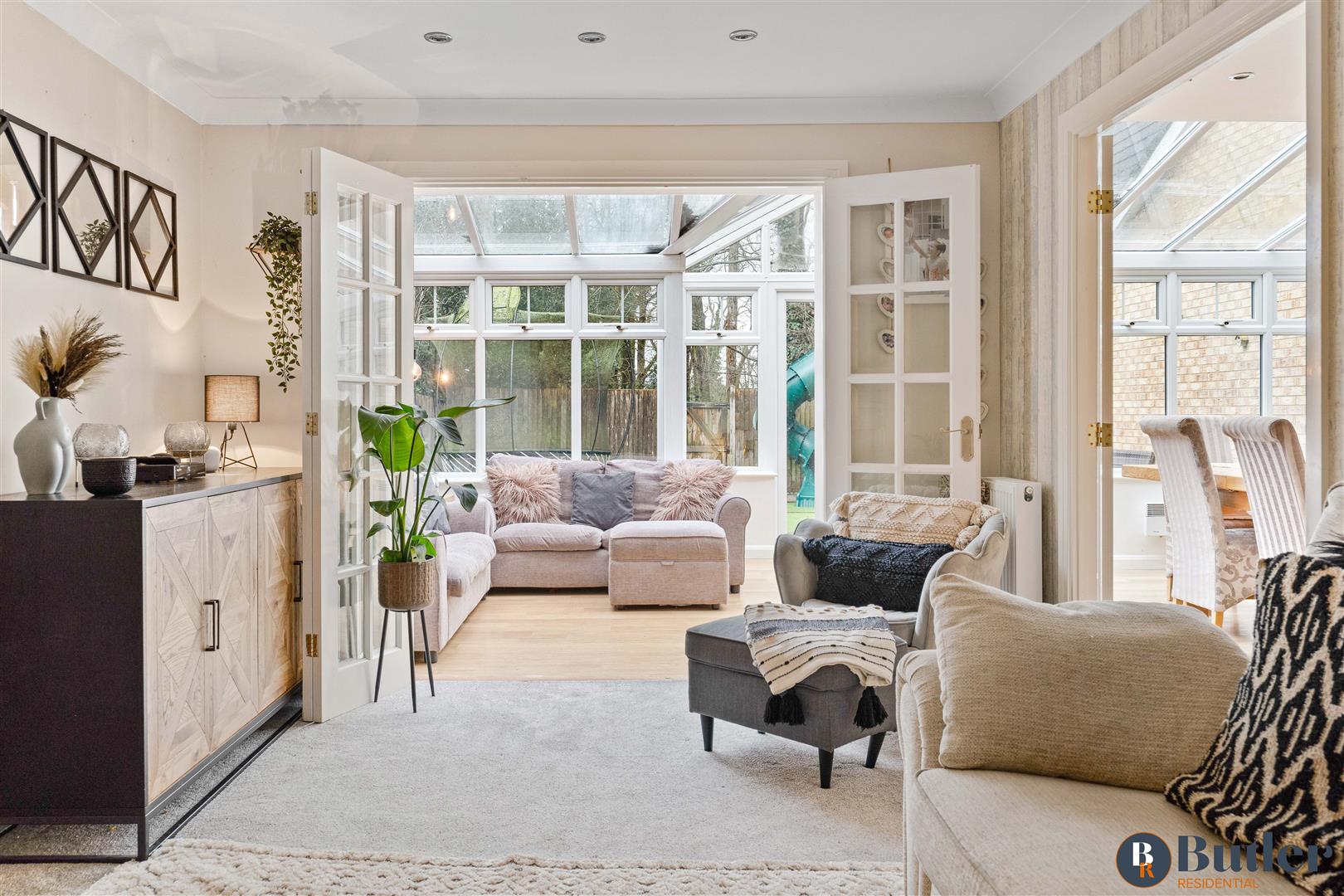 6 bed detached house for sale in Lomond Way, Stevenage 6