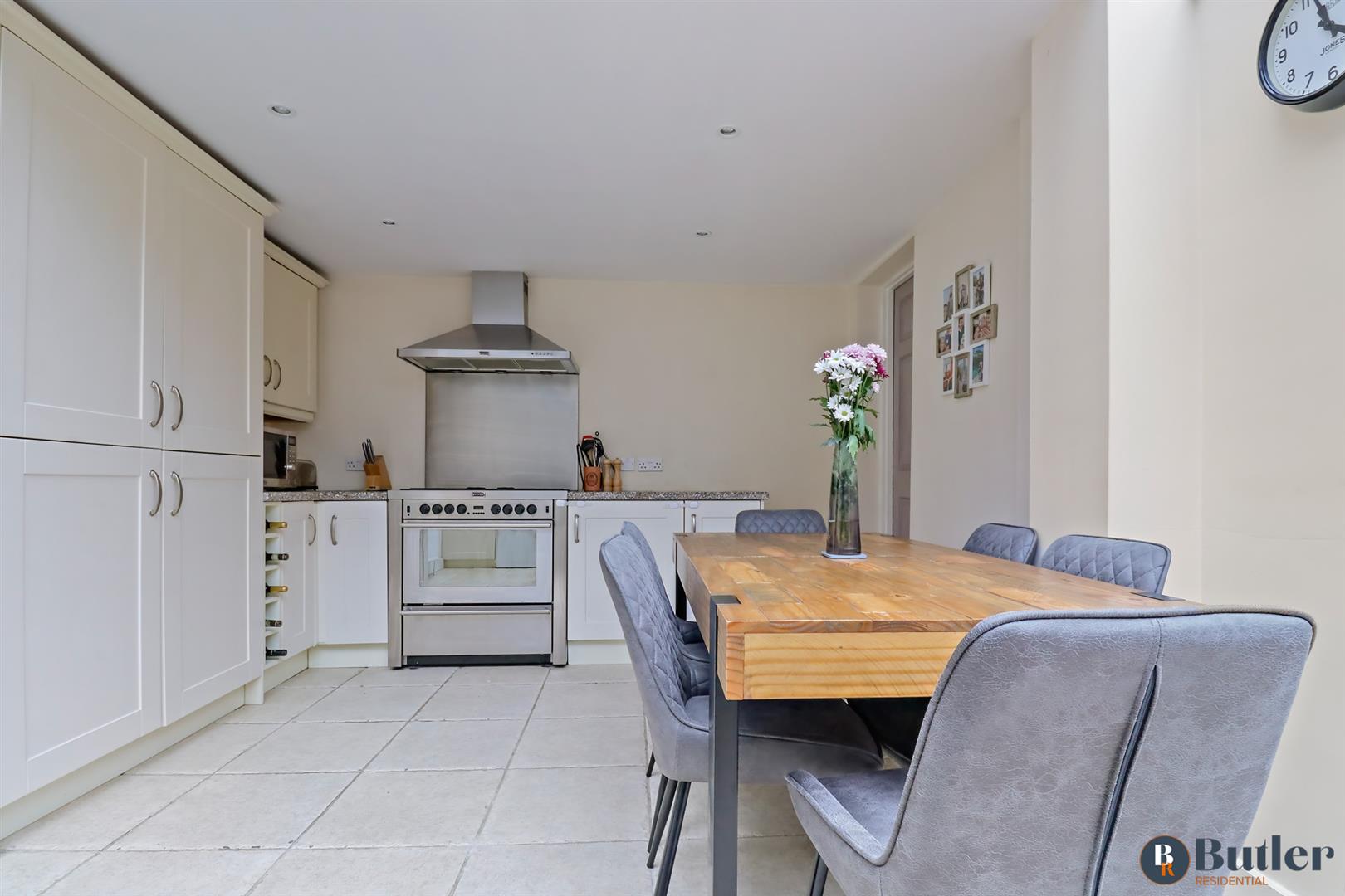 3 bed semi-detached house for sale in Letchmore Road, Stevenage 8