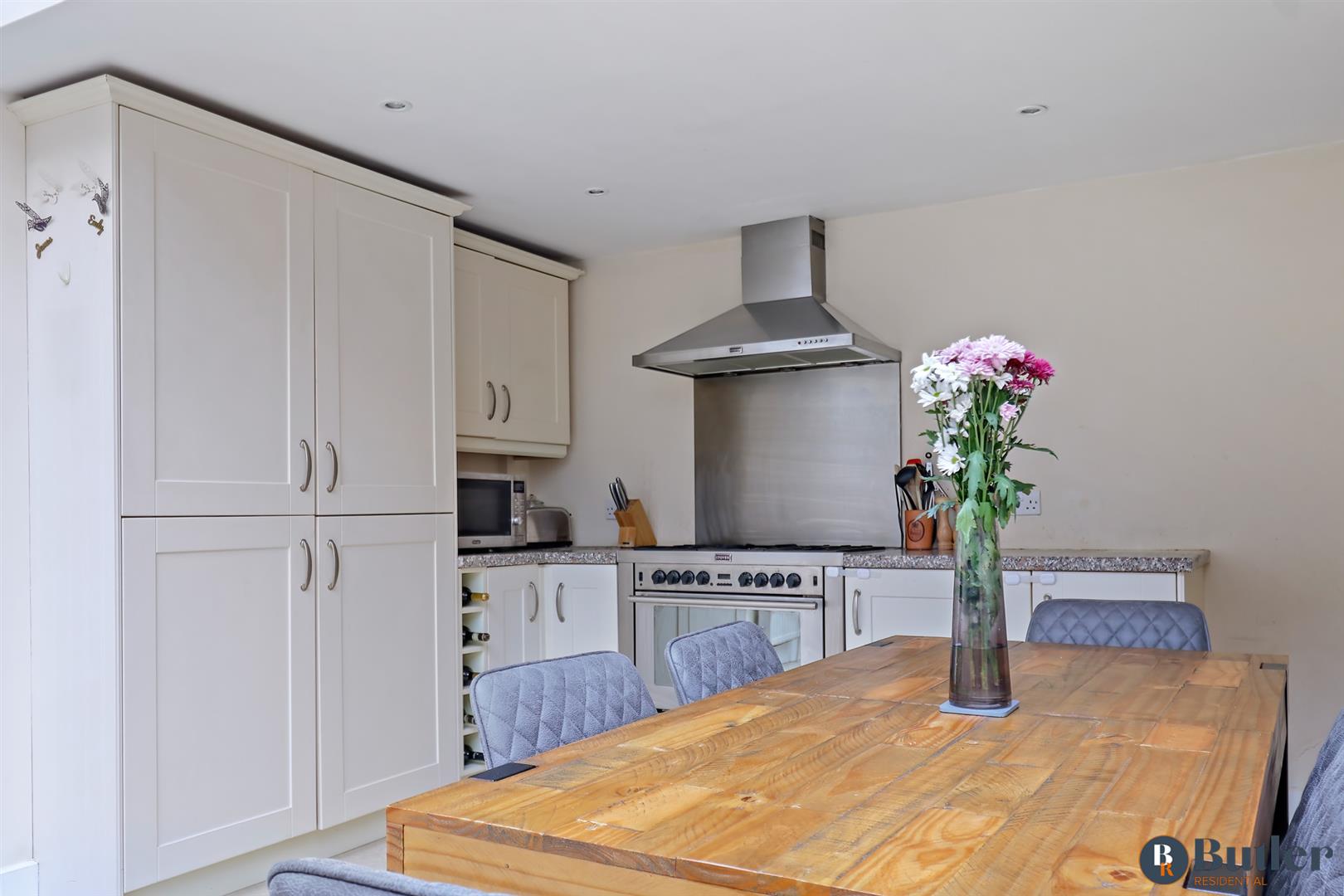 3 bed semi-detached house for sale in Letchmore Road, Stevenage 10