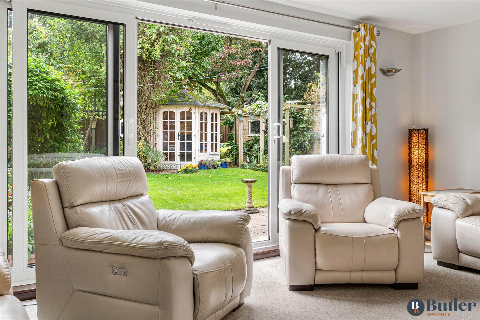 4 bed detached house for sale in Garden Field, Stevenage 4