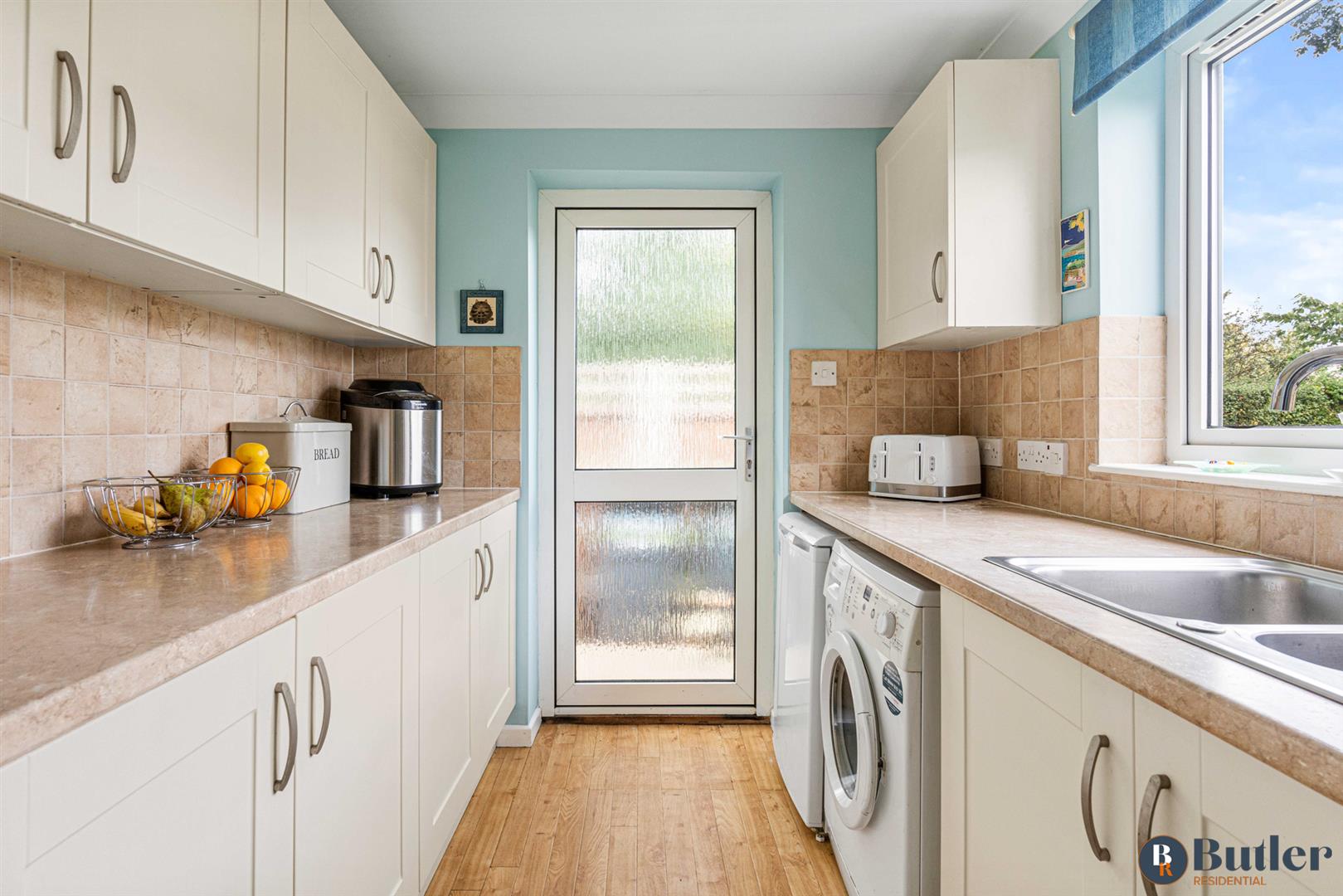 4 bed detached house for sale in Garden Field, Stevenage 15