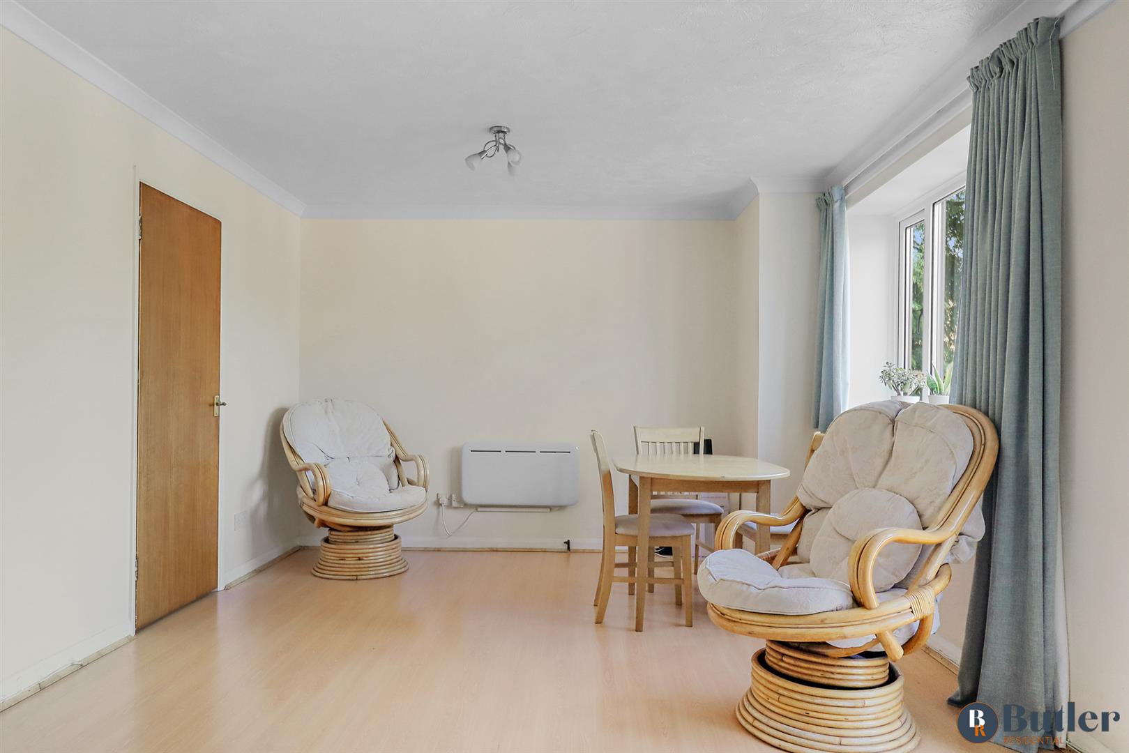 2 bed flat for sale in Tippett Court, Stevenage  - Property Image 4