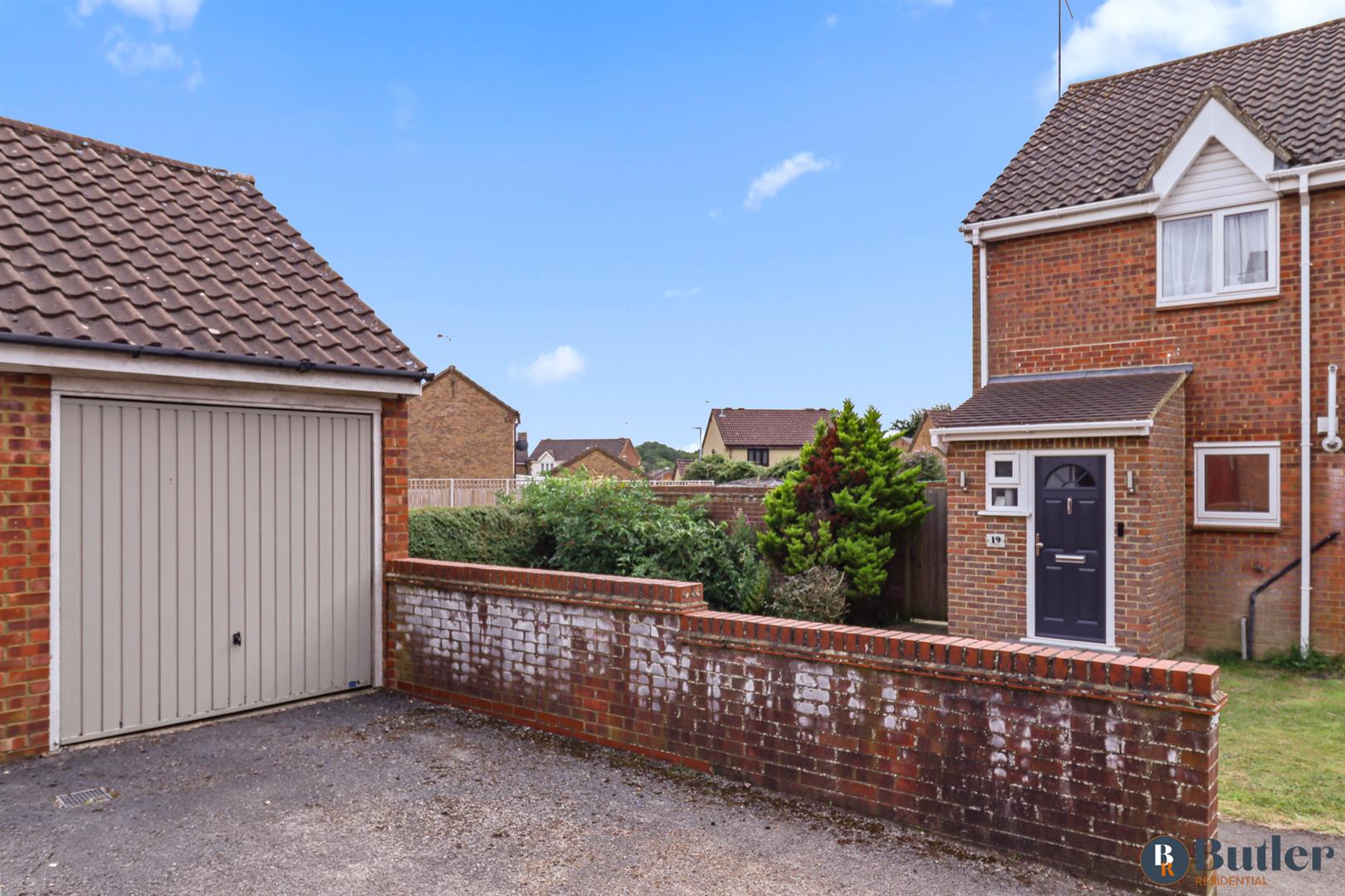 2 bed end of terrace house for sale in The Pastures, Stevenage  - Property Image 1