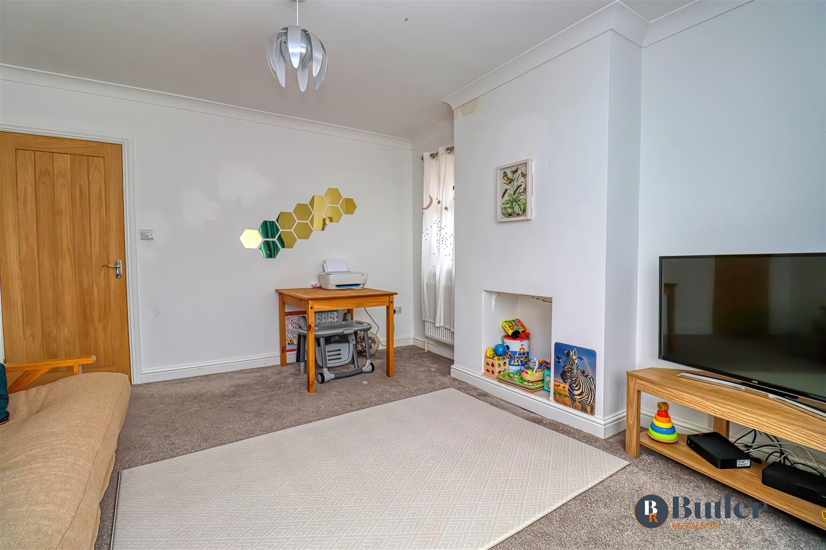 2 bed semi-detached bungalow for sale in Greenfield Avenue, Kettering  - Property Image 2