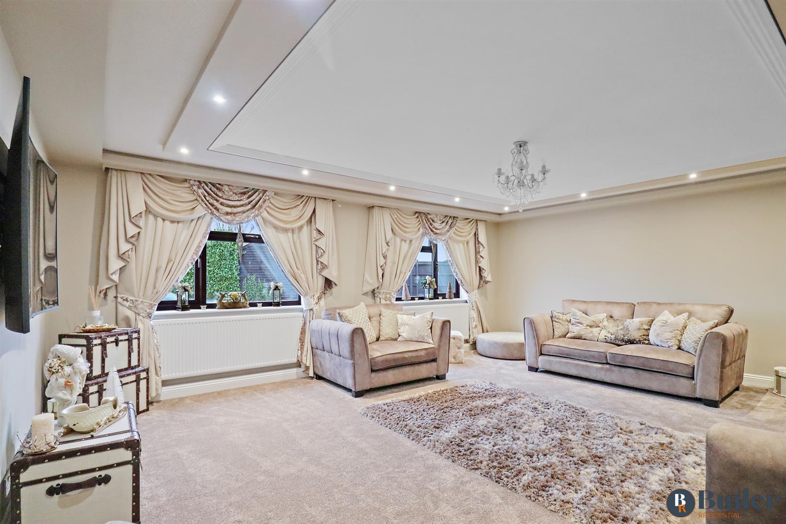 4 bed detached bungalow for sale in Meadow Green End, Landbeach 15