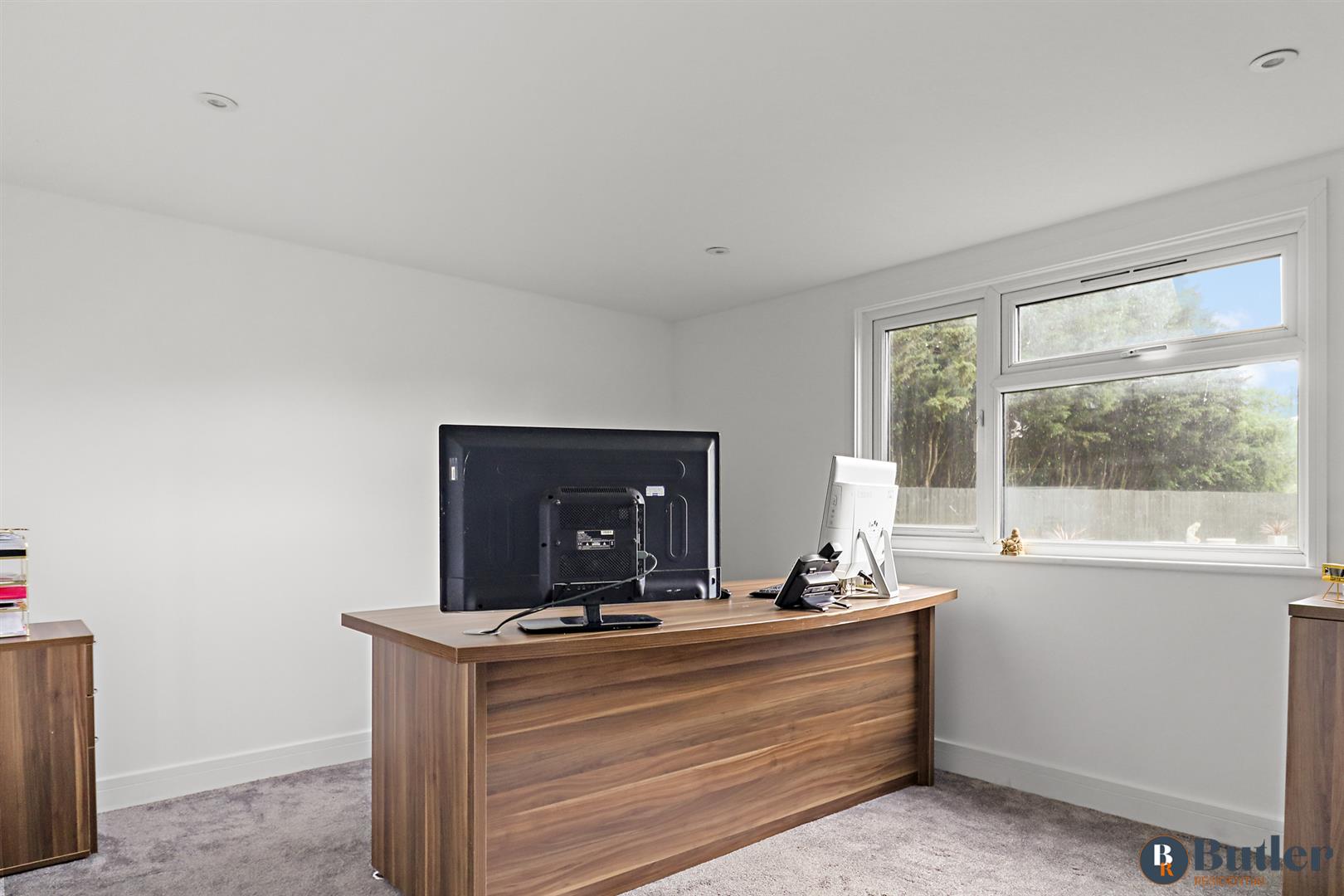 4 bed detached bungalow for sale in Meadow Green End, Landbeach 89