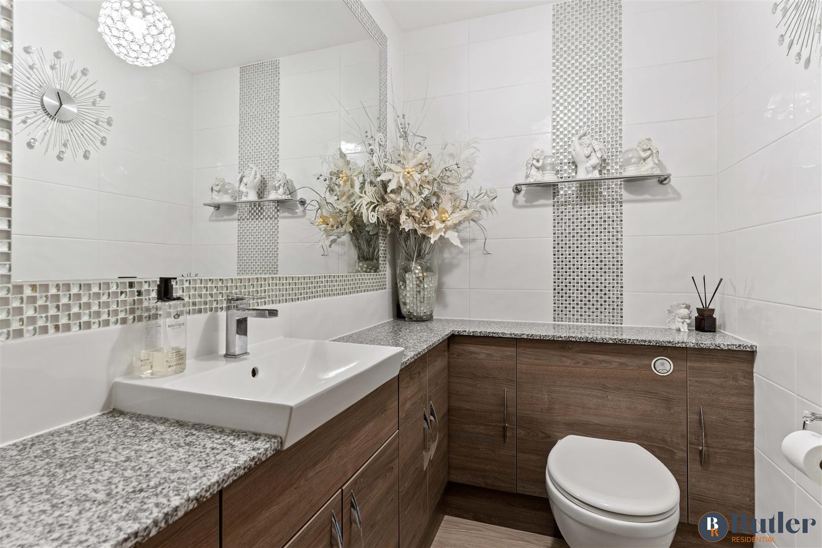 4 bed detached bungalow for sale in Meadow Green End, Landbeach 34