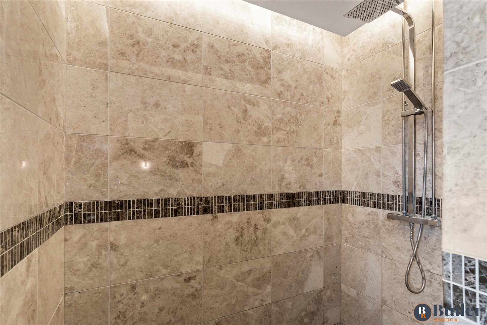 4 bed detached bungalow for sale in Meadow Green End, Landbeach 70