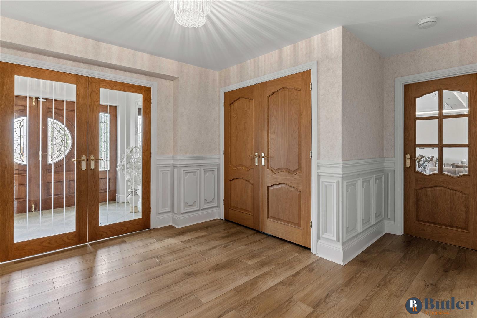 4 bed detached bungalow for sale in Meadow Green End, Landbeach 10