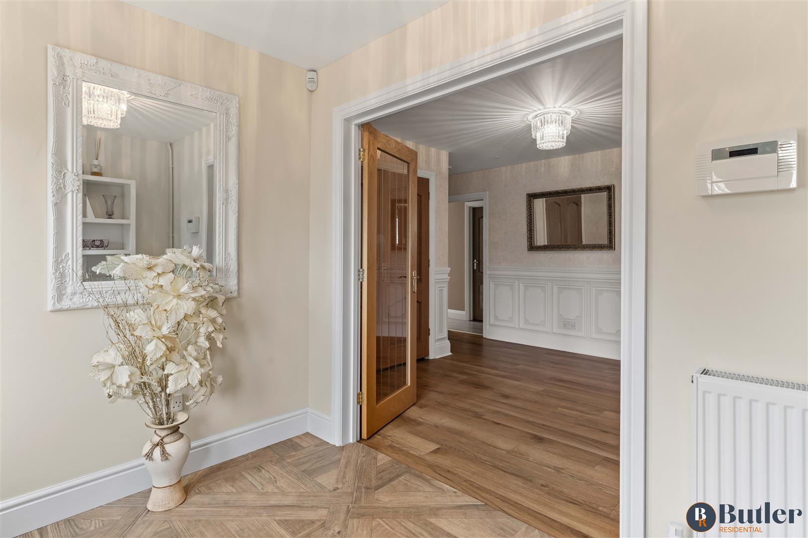 4 bed detached bungalow for sale in Meadow Green End, Landbeach 7