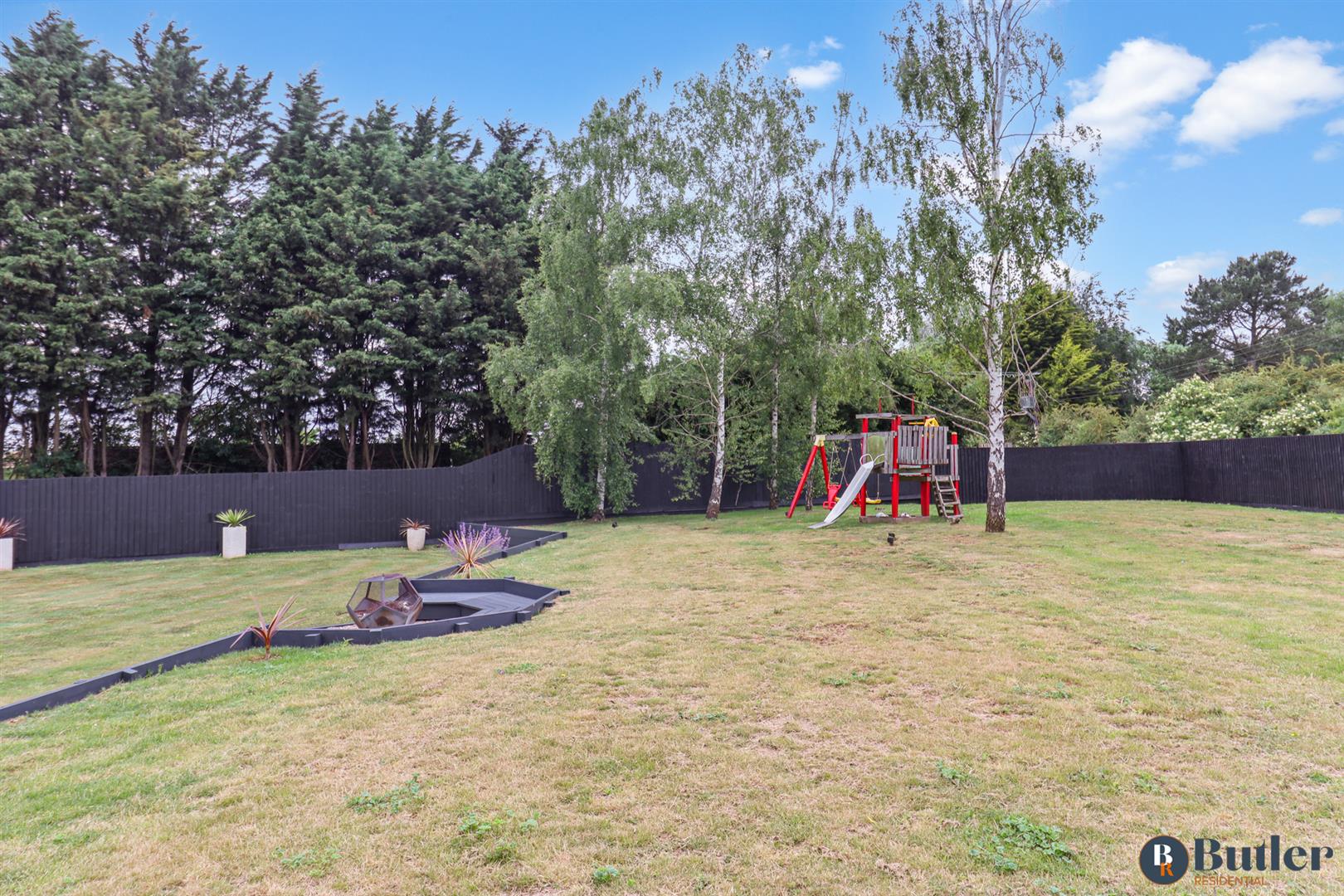 4 bed detached bungalow for sale in Meadow Green End, Landbeach 105