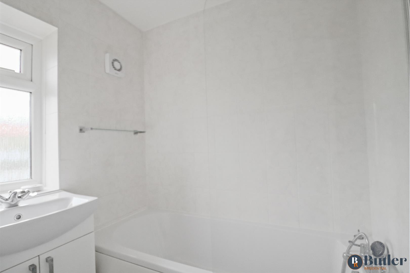 3 bed terraced house for sale in Wychdell, Stevenage 16