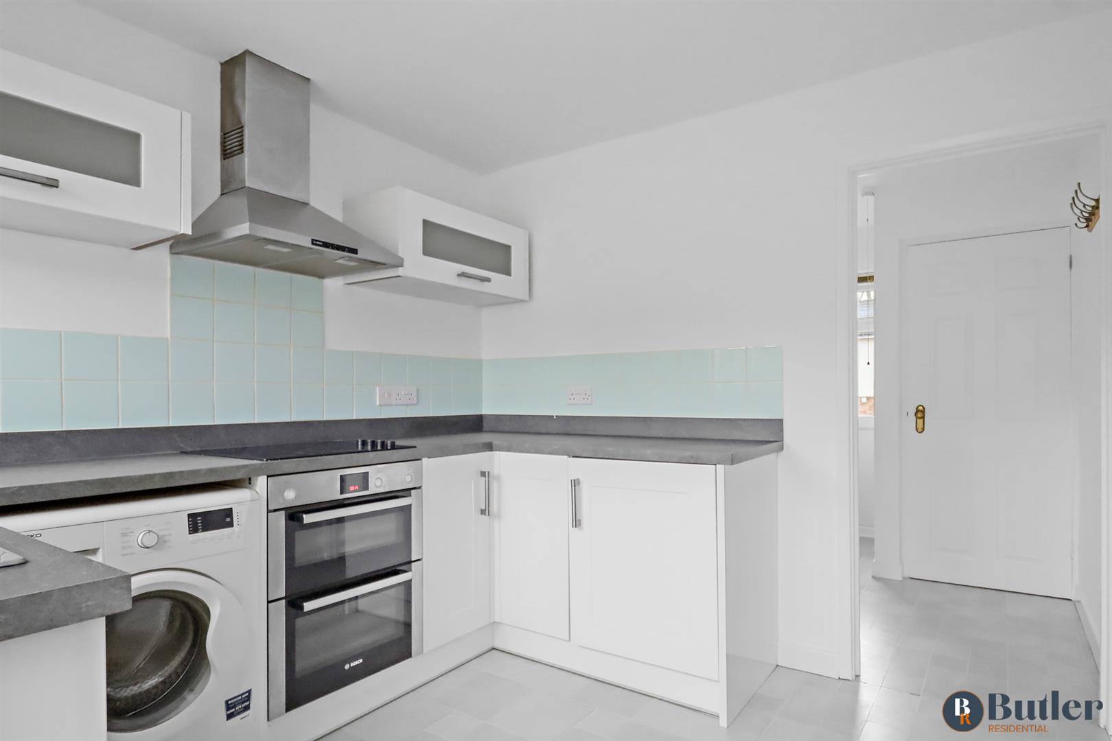 3 bed terraced house for sale in Wychdell, Stevenage 9