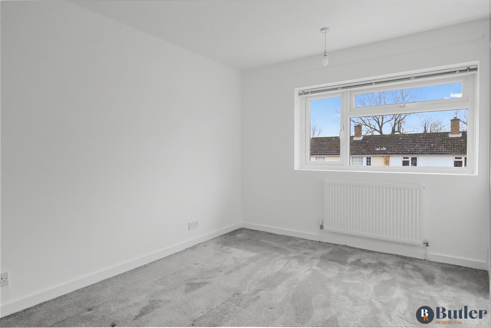 3 bed terraced house for sale in Wychdell, Stevenage 12