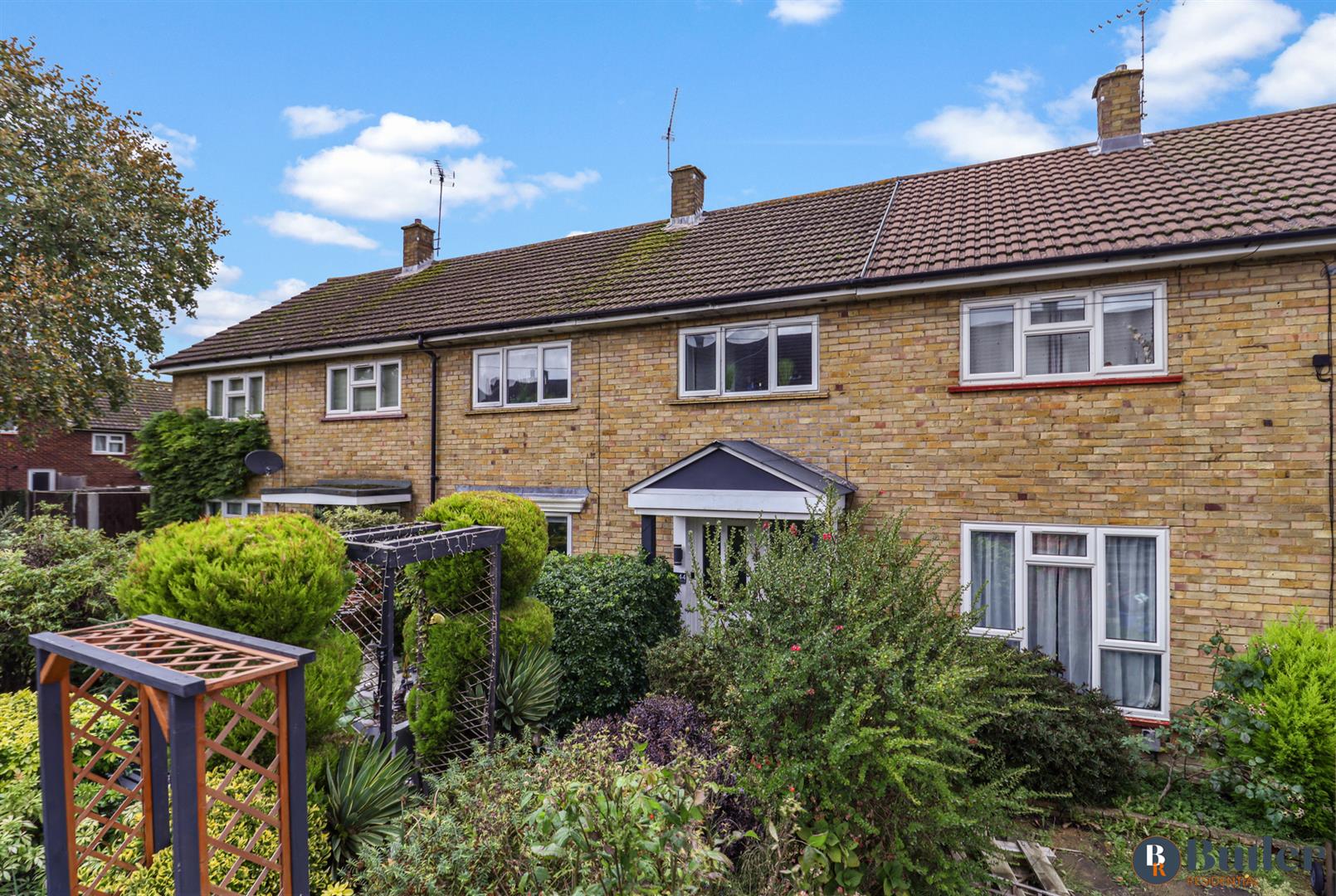 3 bed terraced house for sale in Pankhurst Crescent, Stevenage  - Property Image 1