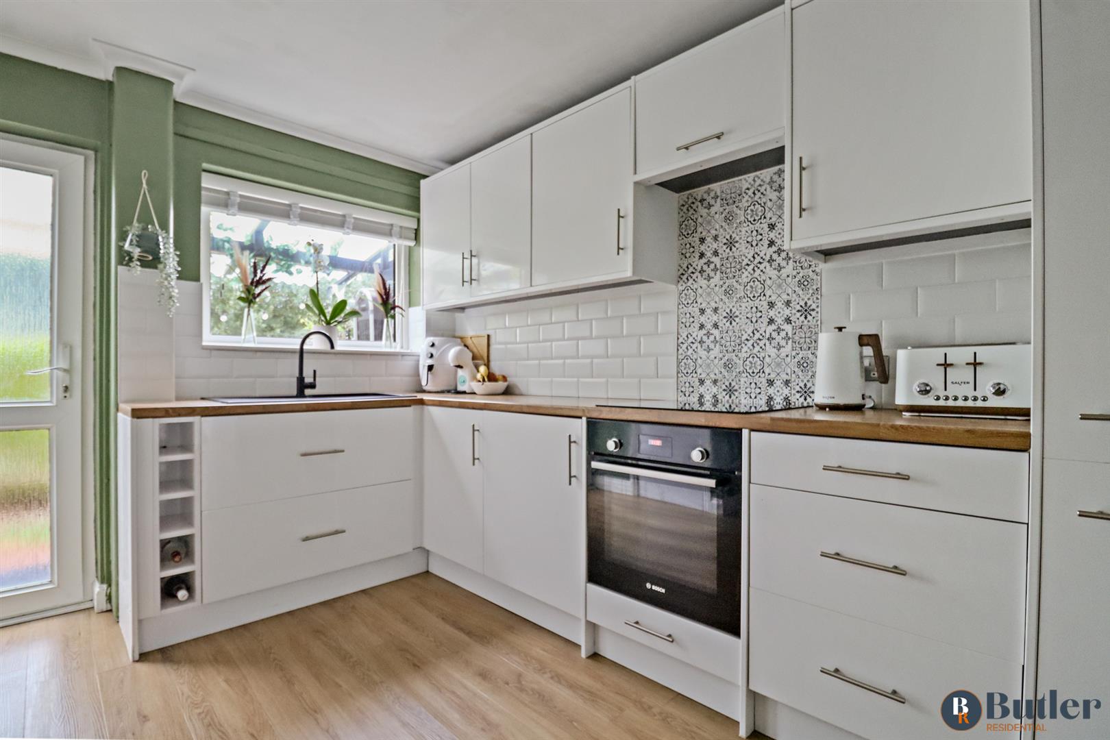 3 bed terraced house for sale in Pankhurst Crescent, Stevenage  - Property Image 13