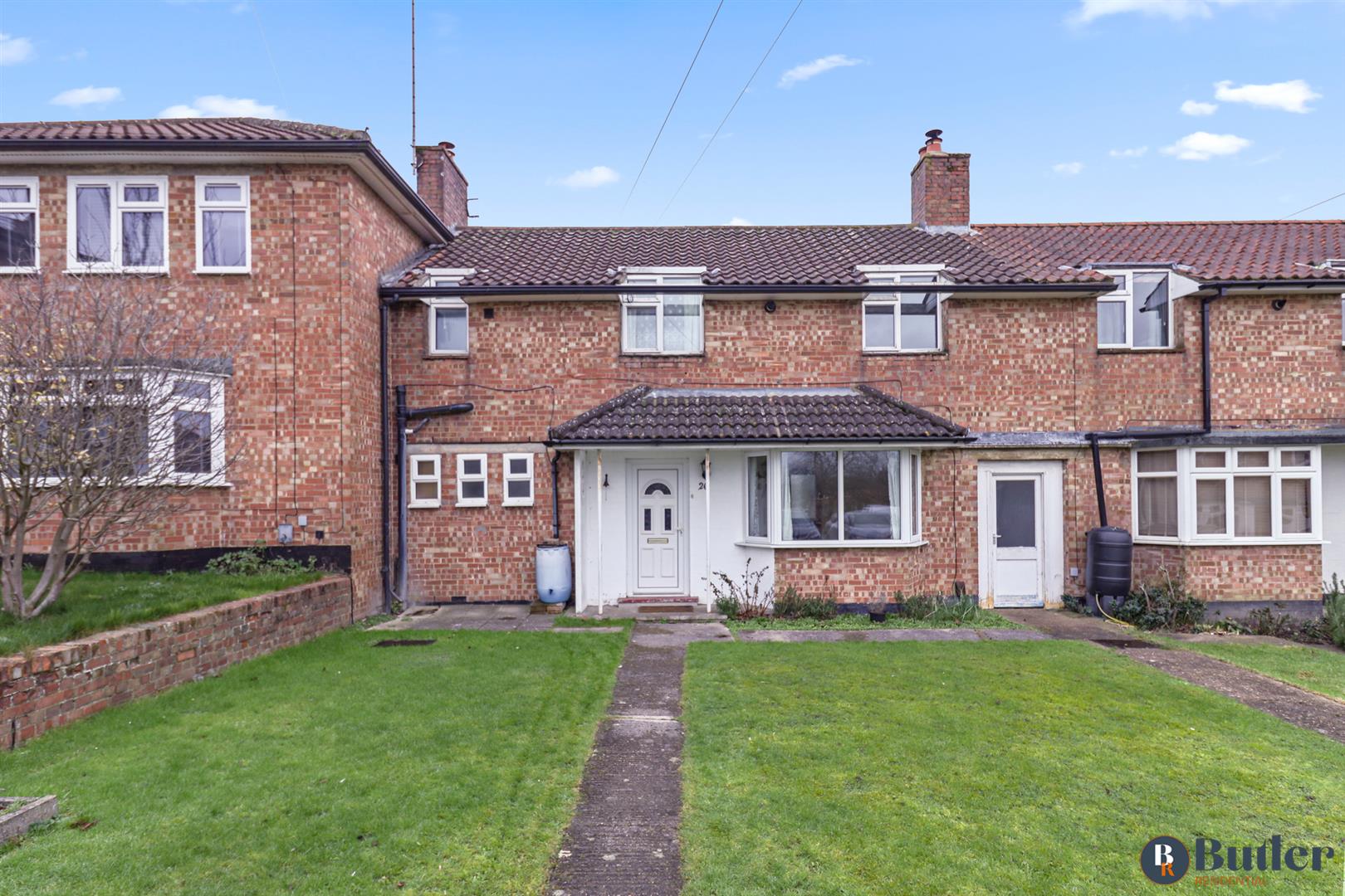 4 bed terraced house for sale in East Close, Hitchin  - Property Image 1