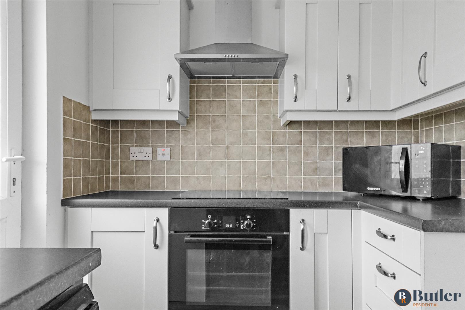 4 bed terraced house for sale in Highover Way, Hitchin 9