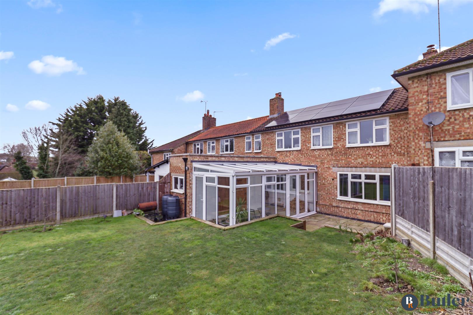 4 bed terraced house for sale in Highover Way, Hitchin 21