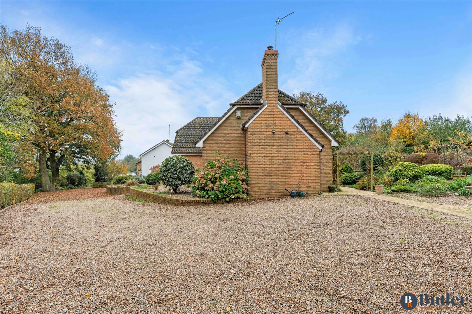 4 bed detached house for sale in Frogmore Hill, Hertford  - Property Image 90