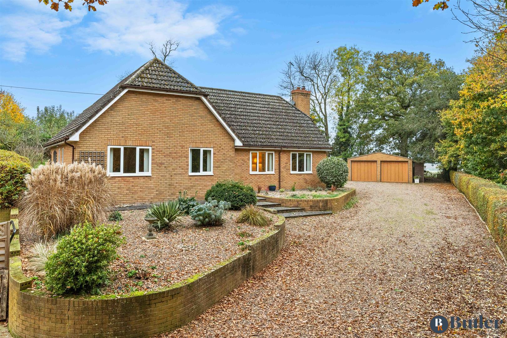 4 bed detached house for sale in Frogmore Hill, Hertford  - Property Image 1