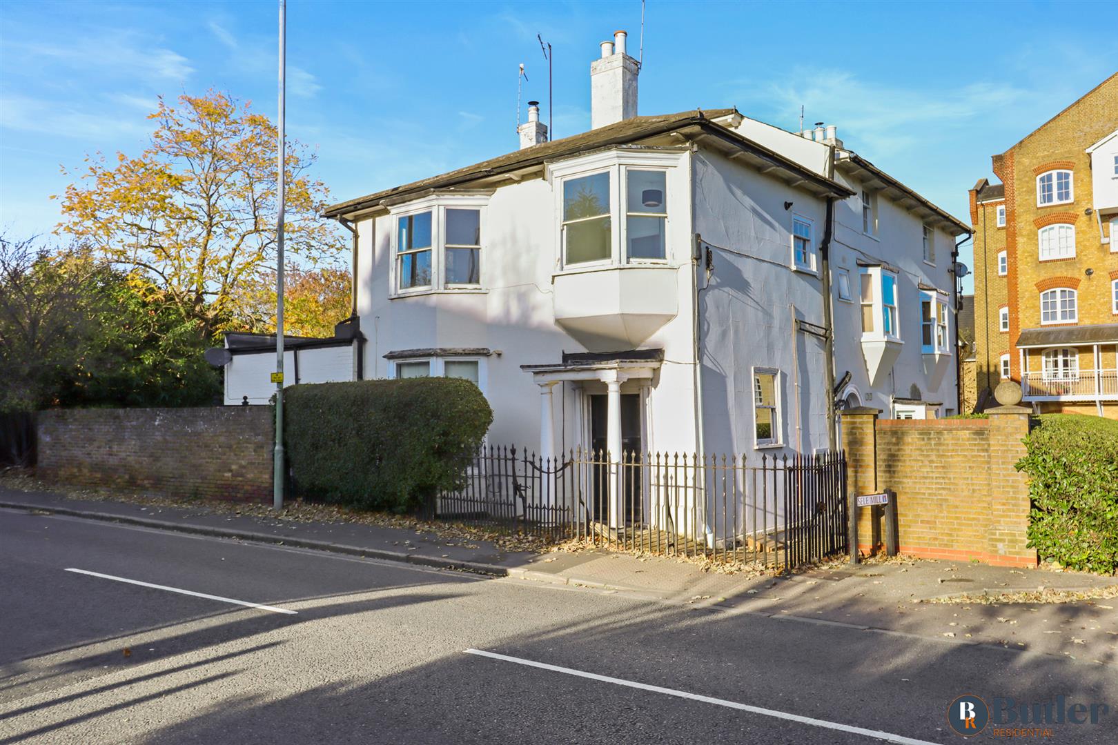 1 bed flat for sale in North Road, Hertford  - Property Image 1