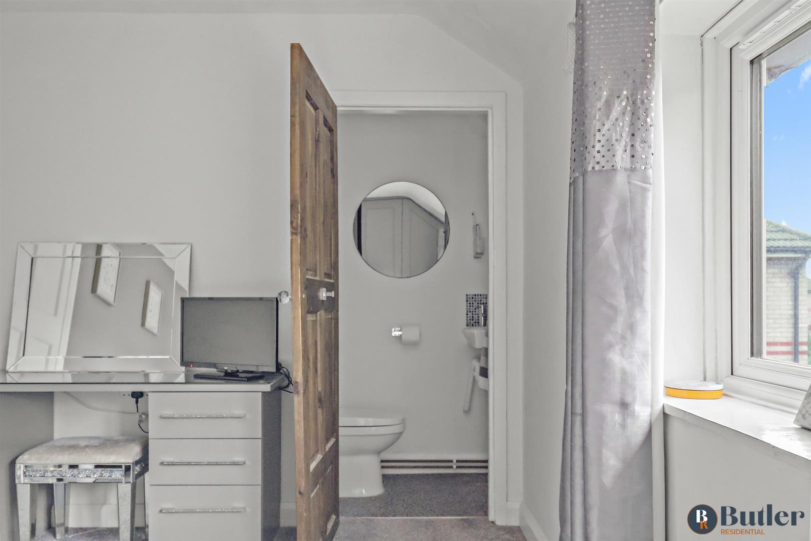 3 bed semi-detached house for sale in Queens Road, Sandy 15