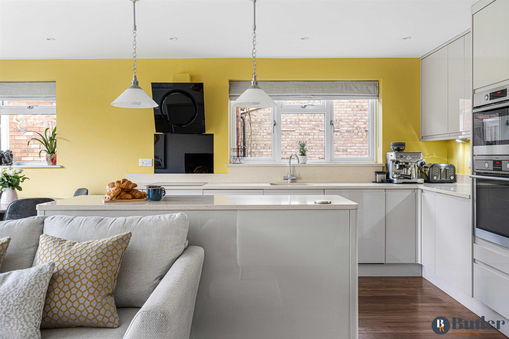 3 bed detached house for sale in Bedford Road, Bedford 5