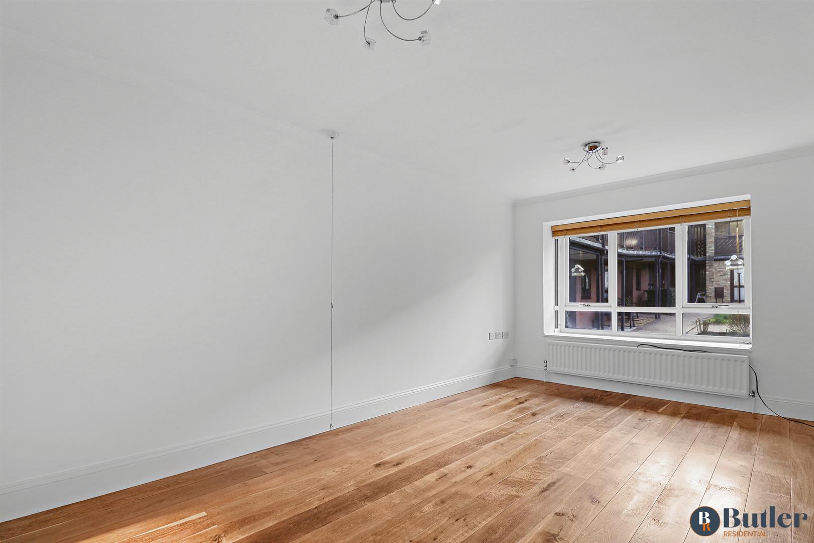 2 bed retirement property for sale in The Mews, Letchworth Garden City 1