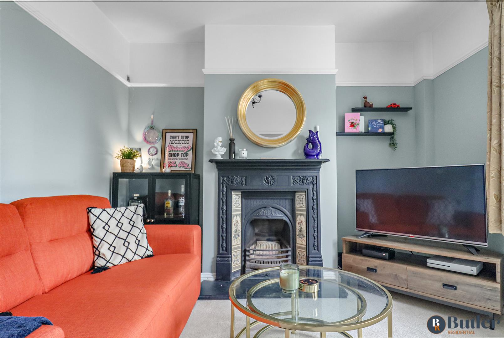 2 bed end of terrace house for sale in Longfield Road, Sandy 2