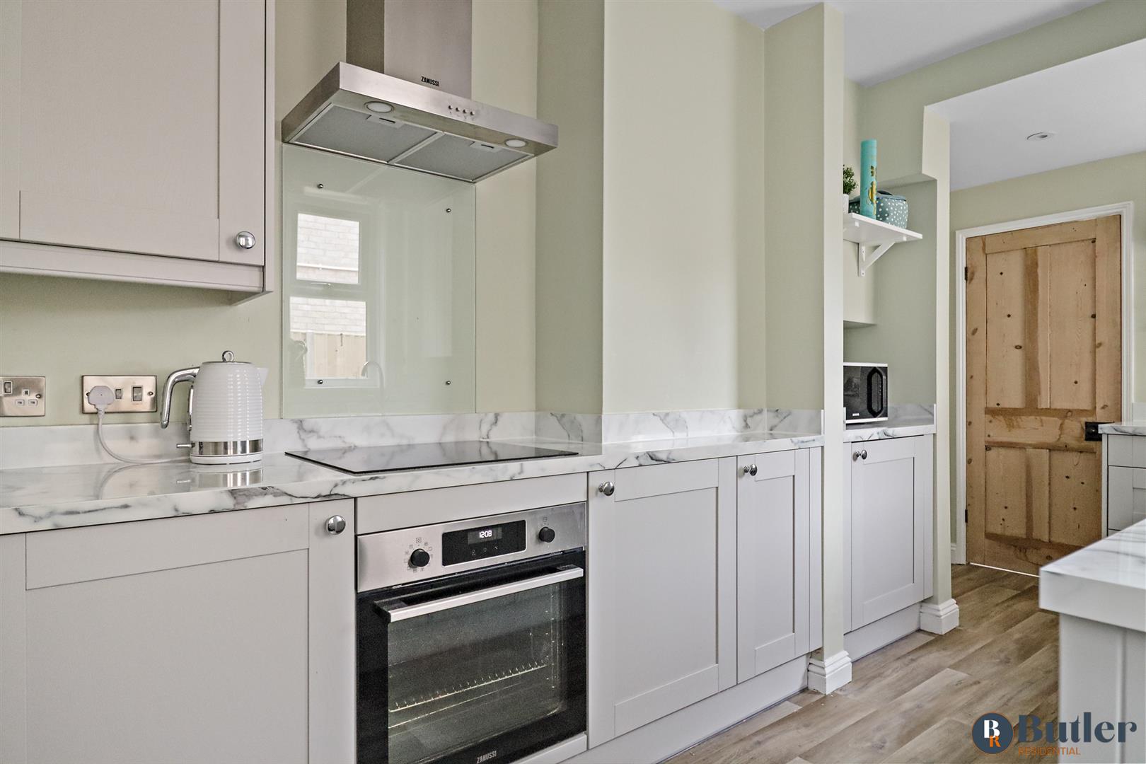 2 bed end of terrace house for sale in Longfield Road, Sandy 13