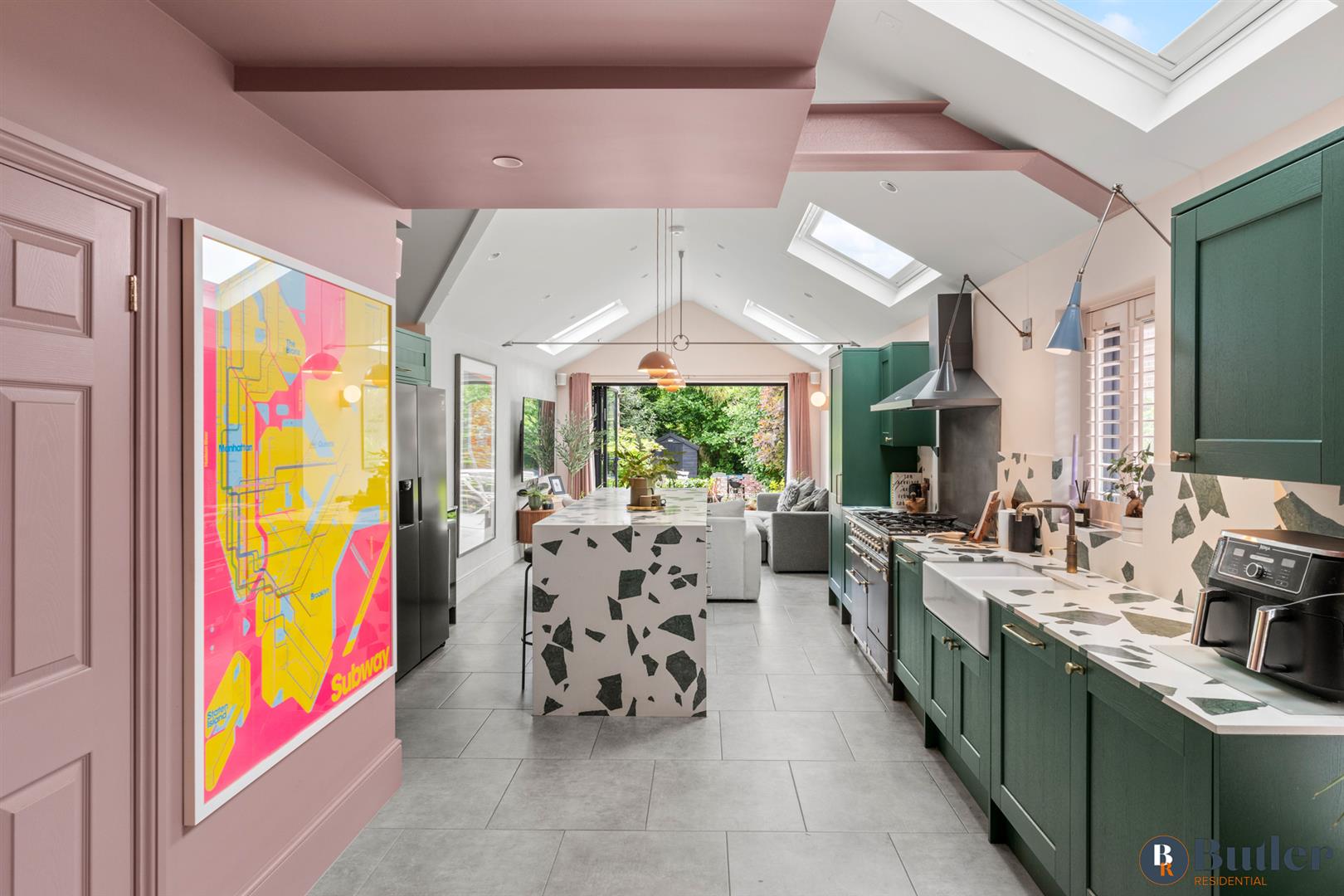 3 bed semi-detached house for sale in Oughton Head Way, Hitchin 1